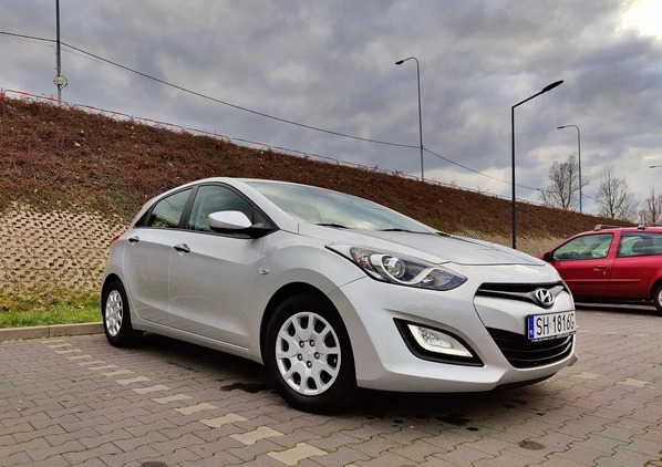 Hyundai I30 cena 37900 przebieg: 113756, rok produkcji 2015 z Węgorzyno małe 742